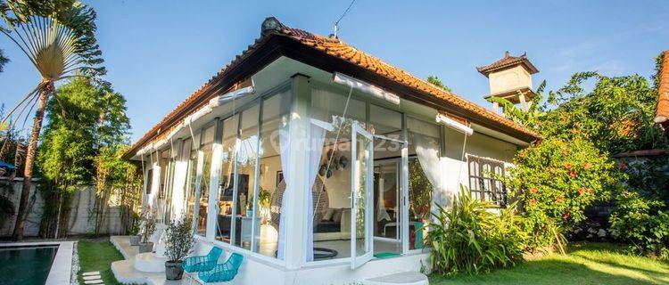 Villa 3 Br Seminyak Murah Minimalis Mantap 1