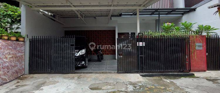 Dijual rumah siap huni di pancoran  1