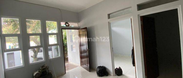 Jual cepat rumah hoek 1