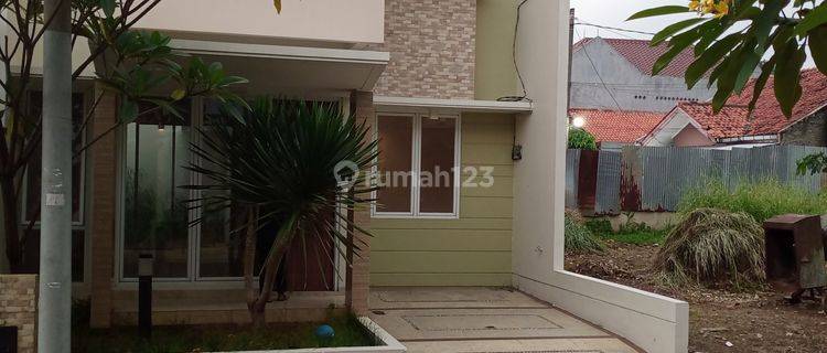 Dijual Rumah 2 lt Lokasi Strategis Gandul Cinere 1