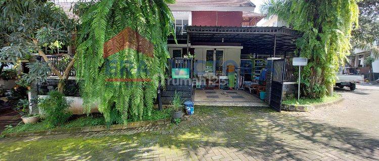 Rumah Model Minimalis, Posisi Pojok Di De Casablanca Residence, Dkt Gerbang Tol Madyopuro 1