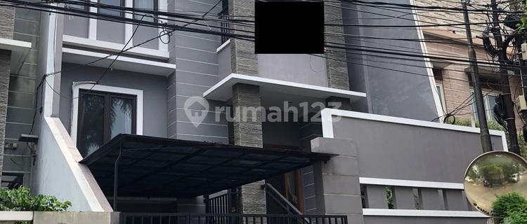 Ready-to-Occupy Minimalist House in Sunter Garden, Negotiable 1