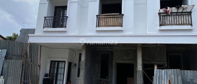 Rumah Menteng murah 2 lantai model ruko hak milik dengan akses jalan 2 mobil 1