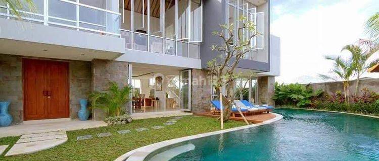 Villa 4 Br Luxury di Seminyak Sentral Lokasi Strategis 1