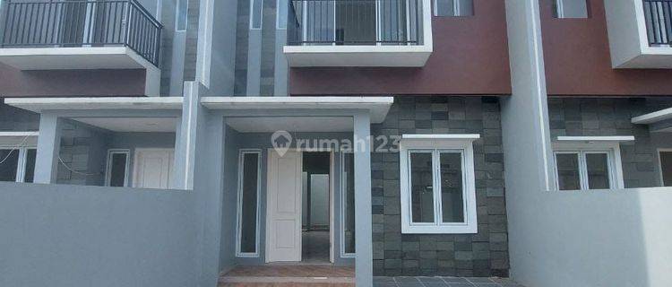 Rumah 2 Lamtai Depok GDC Tanah Luas Lokasi Pinggir Jalan Raya Siap Huni Raya 1