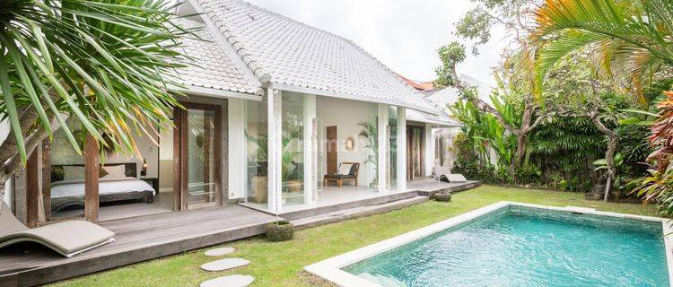 Villa 2 Br Luxury Modern Minimalis di Seminyak Sentral 1