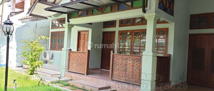 Dijual Rumah Bagus tingkat 1.5 lantai siap pakai di Jl. Semeru, Semarang 1