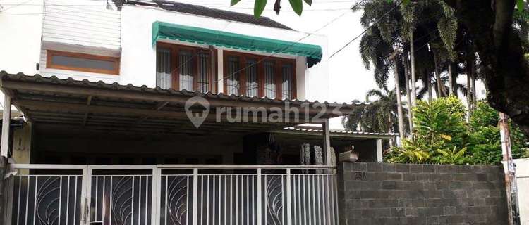 Hanya 100 Meter Ke Jalan Veteran Raya, Posisi Rumah Hook 1