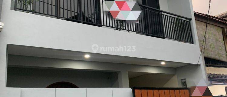 Jarang ada!! Rumah Baru siap huni dekat MRT Blok A, Gandaria Utara Kebayoran Baru Jakarta Selatan 1