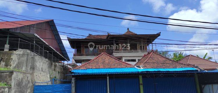 Di jual Rumah lantai 3 dan Tempat Usaha  1