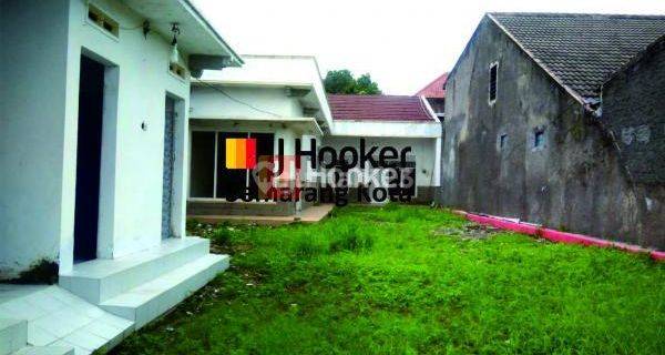 Rumah strategis di jalan Sukun Banyumanik 1