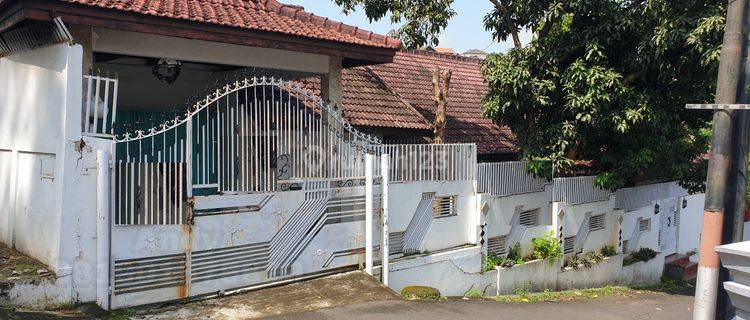 BU Jual Cepat Rumah posisi Hook siap pakai di Jl. Semeru, Semarang 1