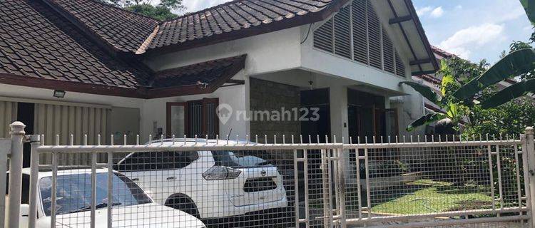 Rmh Lux, Bagus di Ciumbuleuit Bandung Utara 1