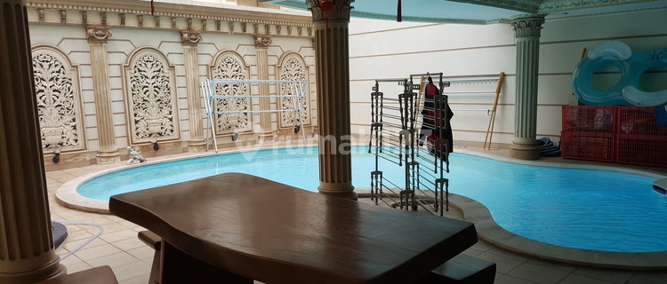 DIJUAL RUMAH MEWAH DI PETOJO, CIDENG, FULL FURNISHED, SWIMMING POOL 1