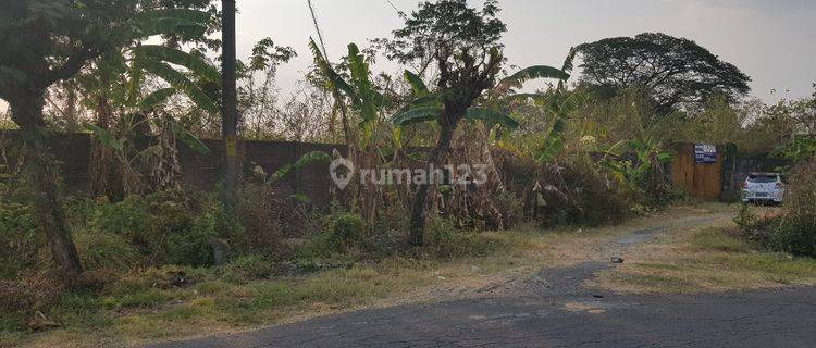 Tanah siap bangun dekat pintu tol kebakkramat.. 1