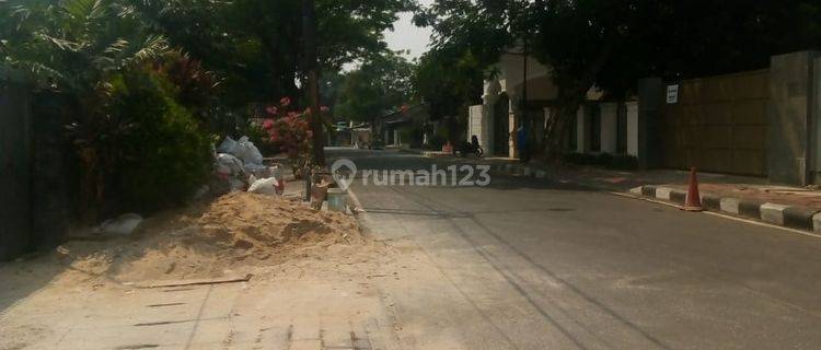 Zona Komersial Bisa Bangun 9 Lantai Rumah Hitung Tanah Di Cikini - Jakarta Pusat  1