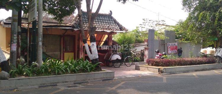 Tanah Pinggir Jalan Gayam Dekat Stadion Mandala Krida 1