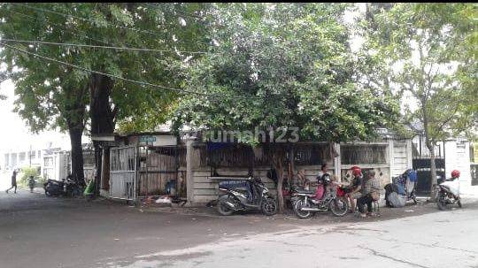 Rumah hitung tanah di pusat kota surabaya cocok untuk usaha 1