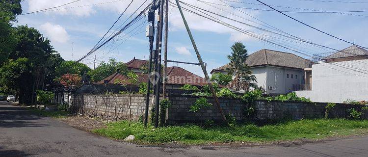 tanah hoek renon lingkungan elite dkt sekolah regent 1