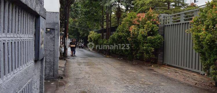 Rumah Hitung Tanah, Lokasi Strategis, dan Kawasan Ramai @Jl Puri Sakti, Cipete 1