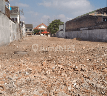 Tanah Plemburan Luas Bagus Strategis  1