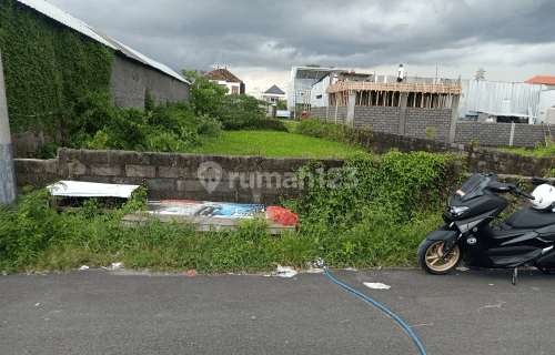 Tanah lokasi strategis luas 560m2, cocok untuk gudang 1