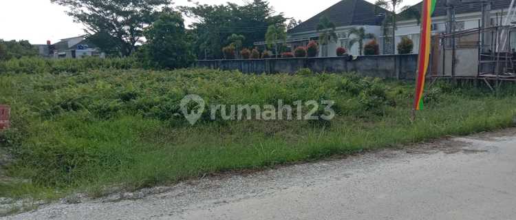 Tanah luas di jalan mustafa yatim sudirman 1