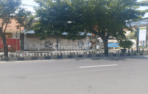 Rumah hitung tanah strategis jalan utama solo ke solo baru 1