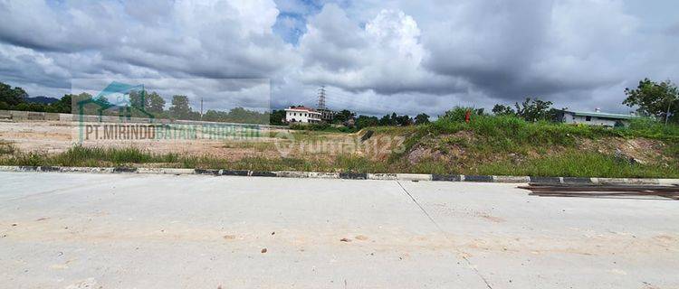 DISEWAKAN TANAH PERUNTUKAN JASA (BANGUN GUDANG/ UNTUK PRODUKSI ) LOKASI TANJUNG UNCANG 1