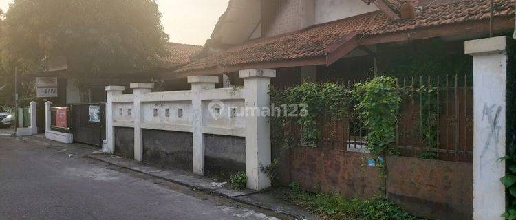 Rumah Murah Hitung Tanah Dekat Mall Solo Paragon 1