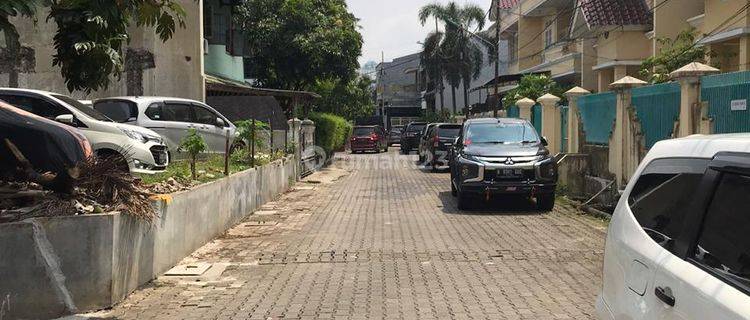 Dijual tanah atau kavling di perumahan Villa Tomang Indah 1