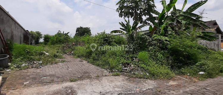 Tanah pekarangan sudah pondasi keliling cocok untuk perumahan dekt ke ugm 1