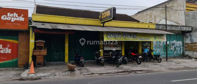 Rumah hitung tanah strategis jalan muh.yamin solo 1