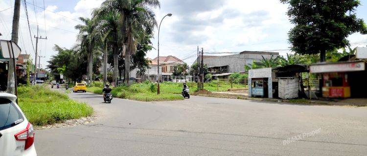 Strategis dan luas dekat exit tol Malang 1