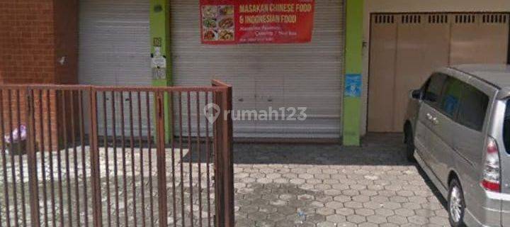 Tanah dan bangunan ruang usaha beserta kost di Demangan Baru (pinggir jalan ampel) 1