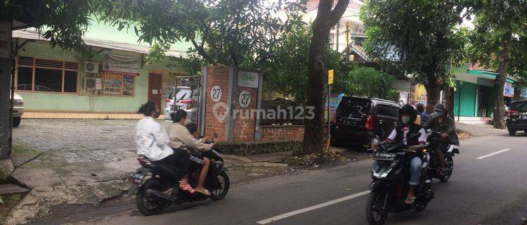 Tanah & Bangunan di tepi Jalan Raya 1