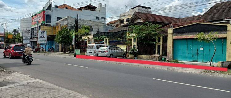 Rumah hitung tanah di pinggir jalan Songgolamgit Gentan Solo 1