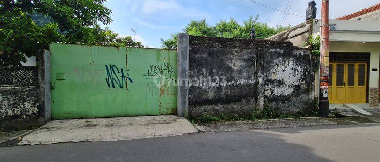 Tanah Siap Bangun Di Pusat Kota Dekat Pasar Kembang Solo 1