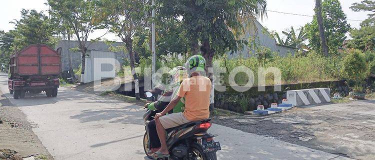 TANAH SUDAH URUK TINGGI SIAP BANGUN JALAN RAYA DEKAT WOLTER MONGINSIDI 1