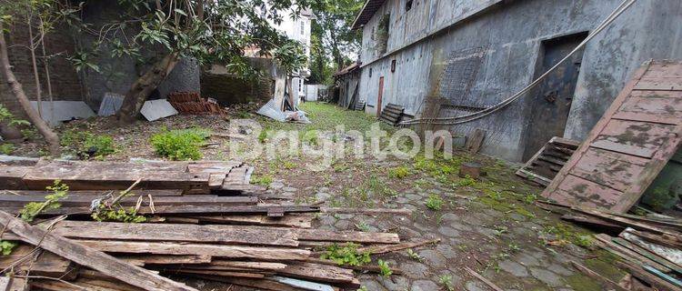 Rumah Hitung Tanah di Pusat kota Purwodadi, Jl. MT Haryono 1