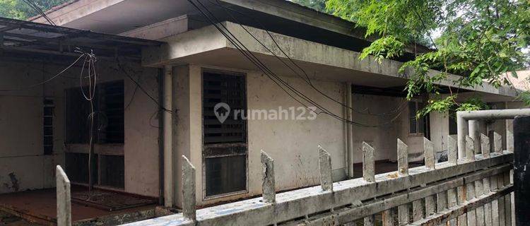 Rumah Hitung Tanah Di Daerah Menteng, Jakarta Selatan 1