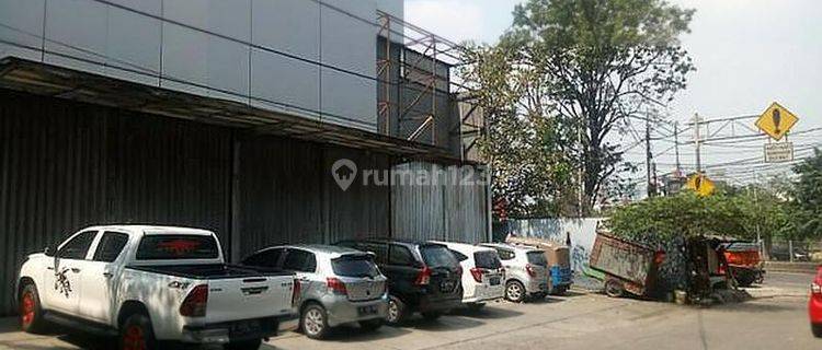 Bangunan Ex Show Room Mobil Gunung Sahari Dibawah Njop 1