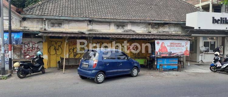 HITUNG TANAH SAJA !!! RUMAH KUNO BELAKANG MANGKUNEGARAN SOLO 1