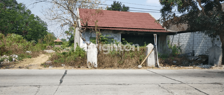 TANAH + BANGUNAN DI JALAN RAYA MEDALI DEKAT BY PASS MOJOKERTO DAN PINTU TOLL TRANSJAWA 1