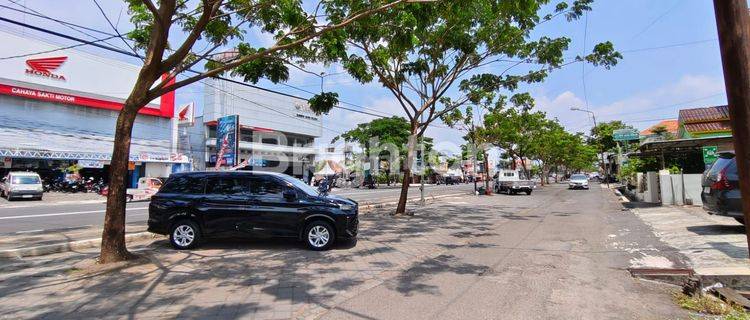 TANAH PEKARANGAN DI BARAT ALUN-ALUN KARANGANYAR DAPAT 2 MUKA JALAN 1