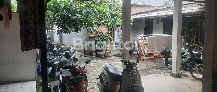 RUMAH TUA HITUNG TANAH DIFATMAWATI JAKARTA SELATAN 1