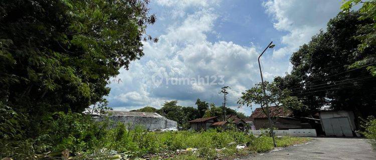 Ringroad Timur Pinggir Jalan Jogja - Wonosari 1