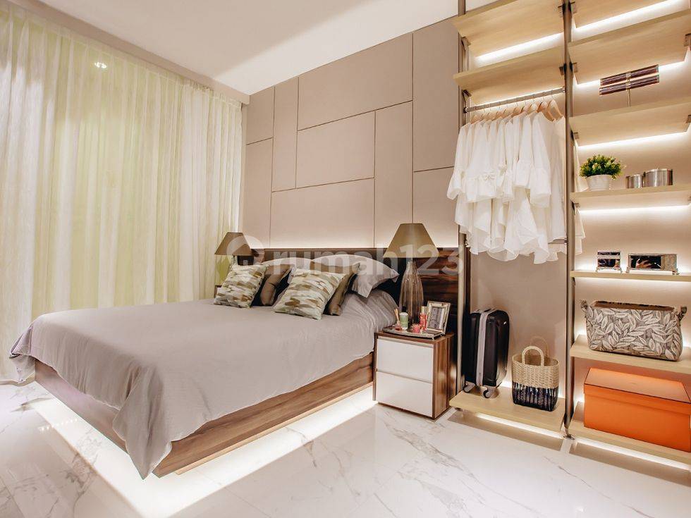 3 BR