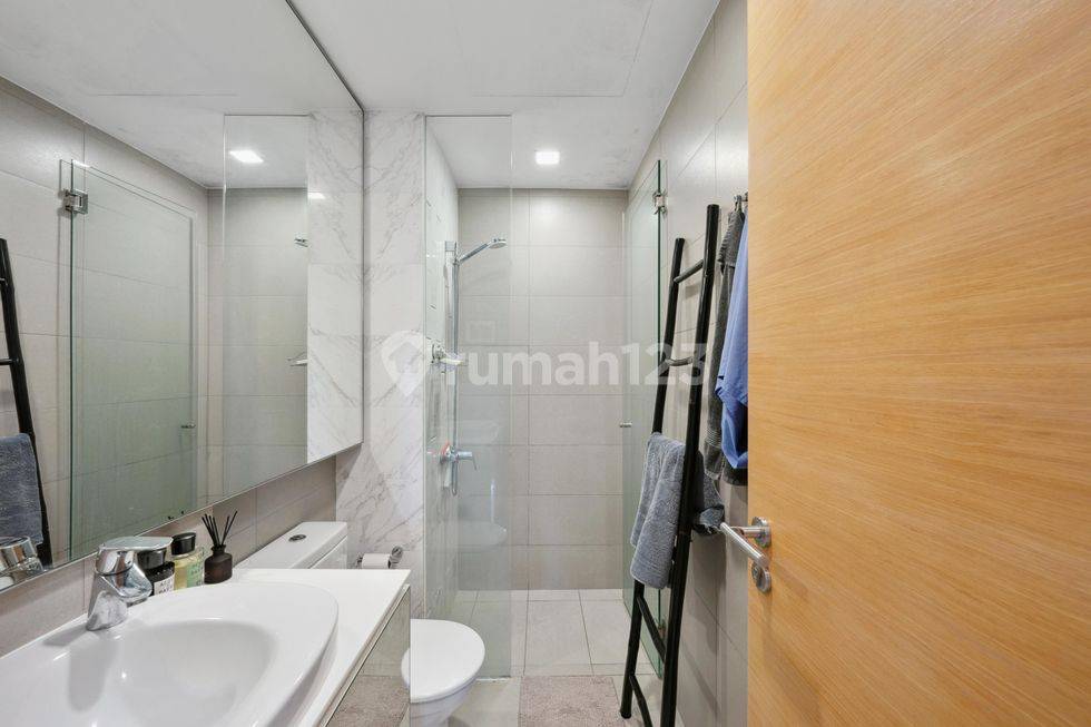 Exclusive Propseller Listing