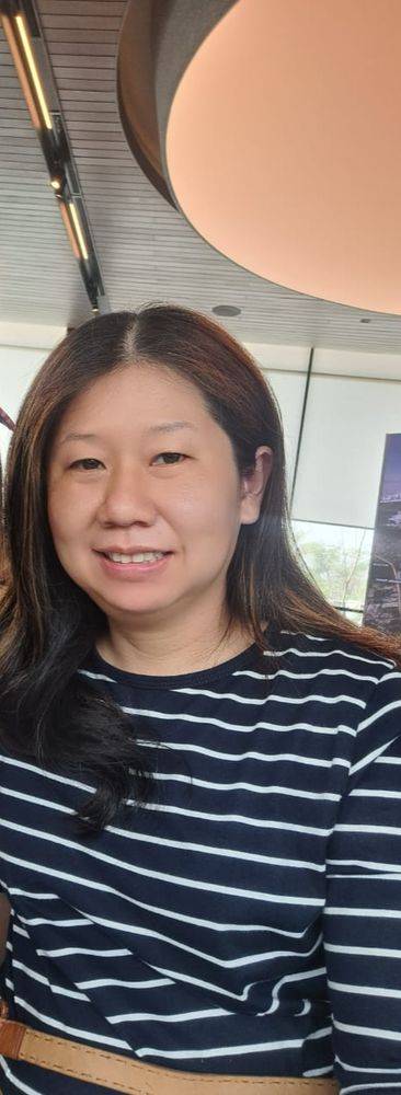 ESTER BONG | Agen Properti GadingPro